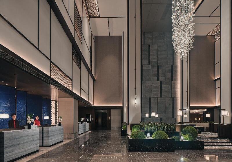 Hualuxe Kunshan Huaqiao, An Ihg Hotel F1 Racing Preferred