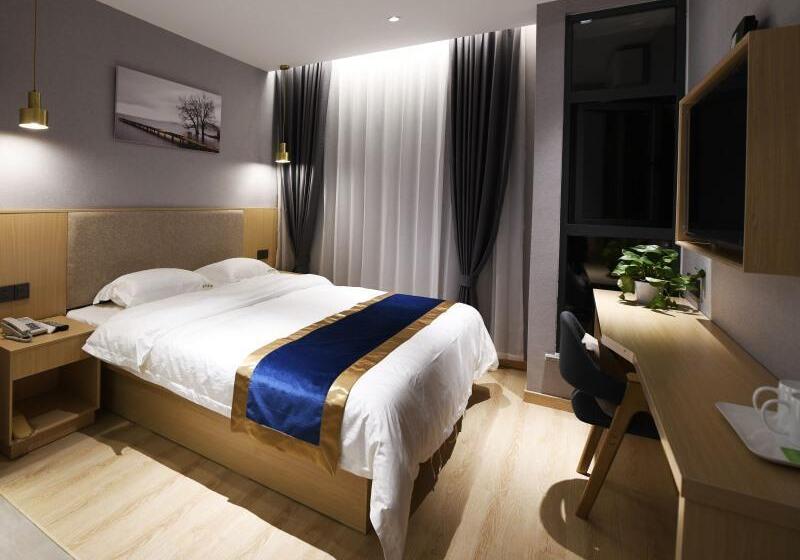 Shell Hotel Shanghai Normal University Hongcao Road Metro Station Guiping Road