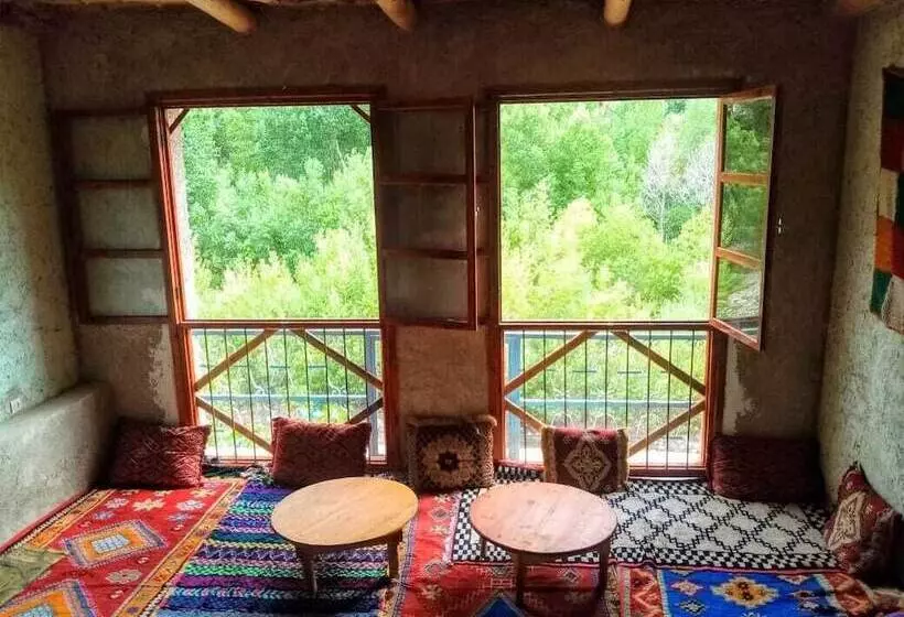 Retkeilymaja Gite Ifoulou Tassaout