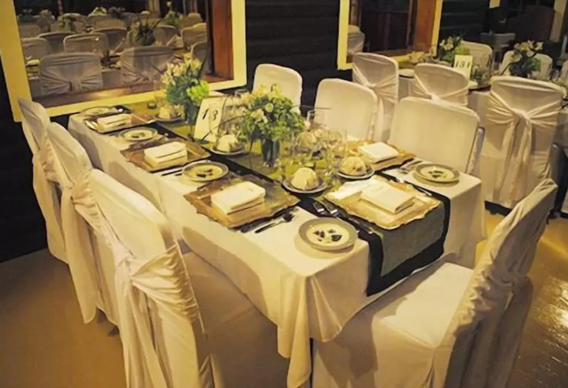 Retkeilymaja Pine Lodge