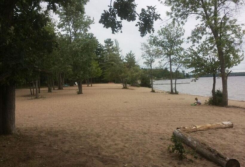 호스텔 Pine Lodge