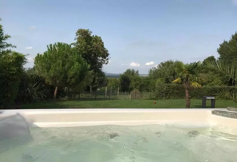 Aamiaismajoitus (B&B) Chambre D Hotes Romance