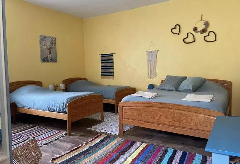 ベッドアンドブレックファースト Les Copains à Bord