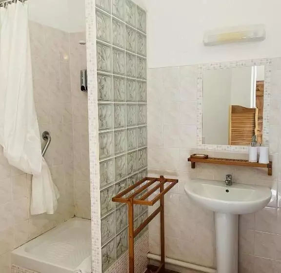 ベッドアンドブレックファースト Les Copains à Bord