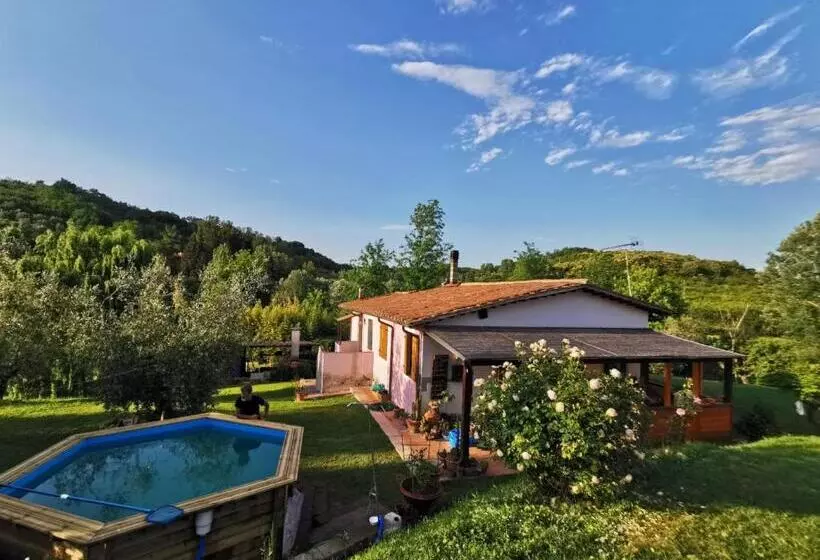 ホテル Agriturismo Campolungo