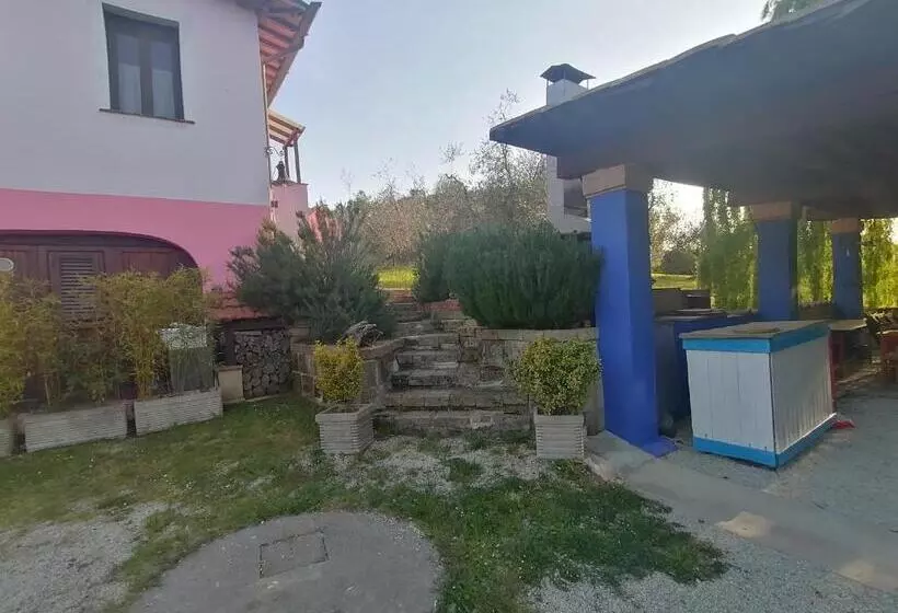ホテル Agriturismo Campolungo