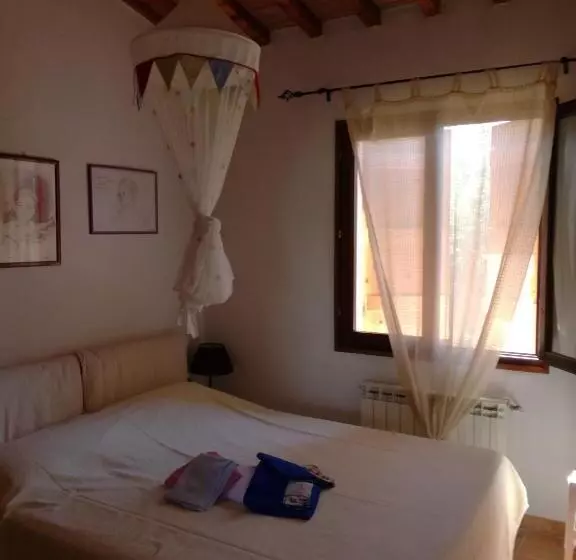 ホテル Agriturismo Campolungo
