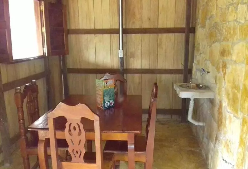 Hotelli Nueva Alianza