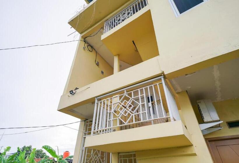 בית מלון כפרי Pekayon Garden House Syariah Redpartner