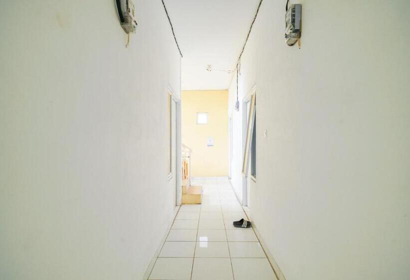 בית מלון כפרי Pekayon Garden House Syariah Redpartner