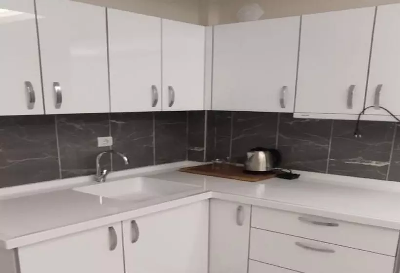 اقامتگاه Tower352