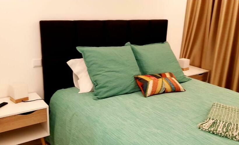 Bed and Breakfast Aroma D