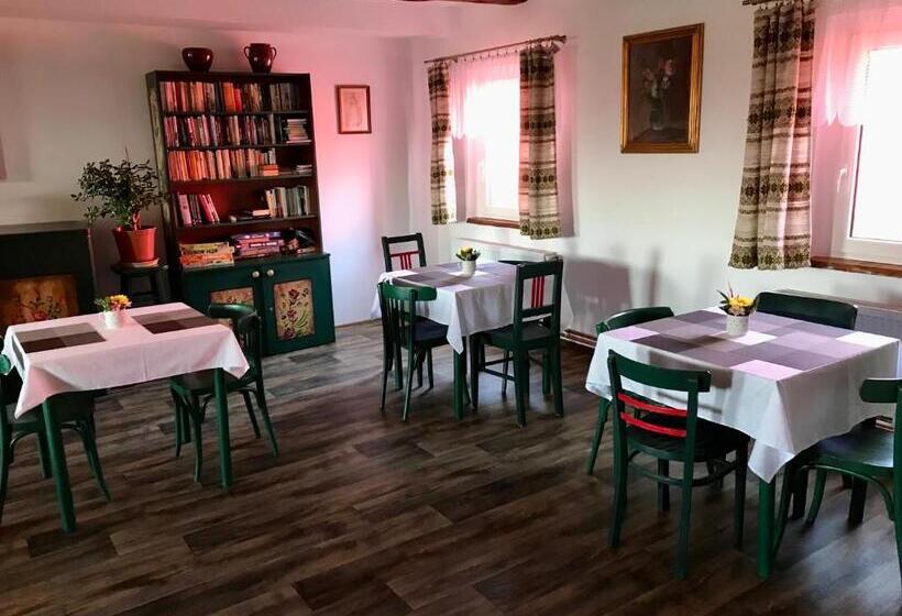 住宿加早餐 Bendovský Dvůr