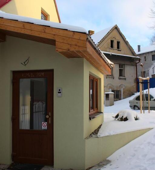 住宿加早餐 Bendovský Dvůr