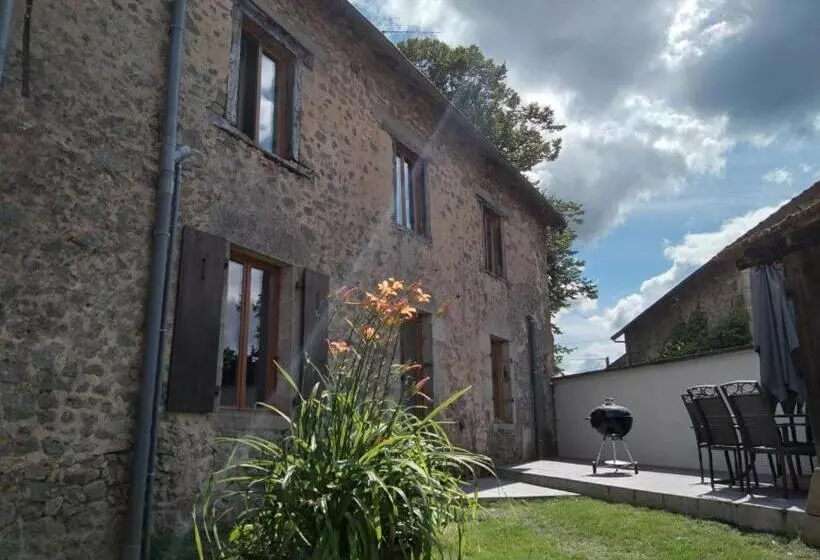 Aamiaismajoitus (B&B) Chambre D Hôtes De Puy Faucher