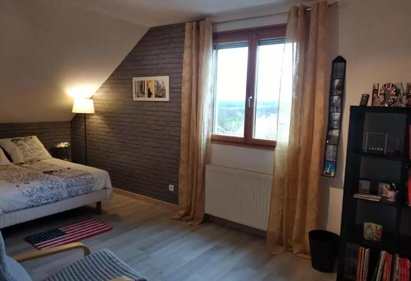 ベッドアンドブレックファースト Chambre De L Orée Du Bois