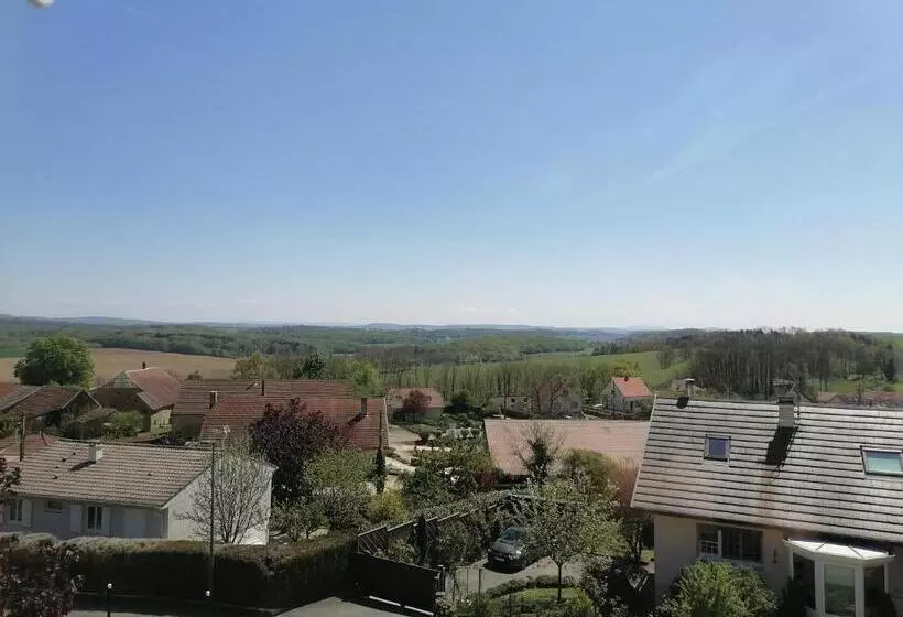 ベッドアンドブレックファースト Chambre De L Orée Du Bois