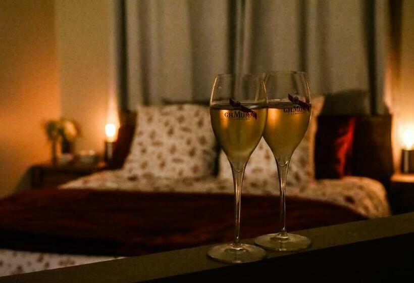 Bed and Breakfast La Suite Des Charmelines