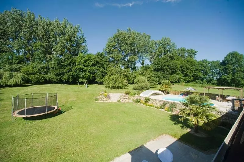 Aamiaismajoitus (B&B) La Suite Des Charmelines