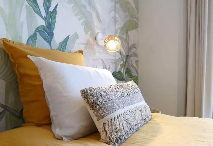 Aamiaismajoitus (B&B) Les Agapanthes