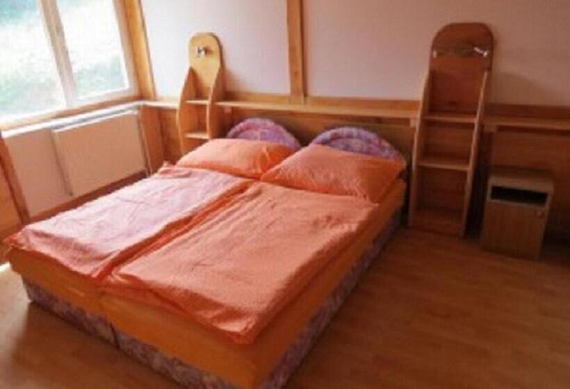 Bed and Breakfast Tüttös Vendéghàz