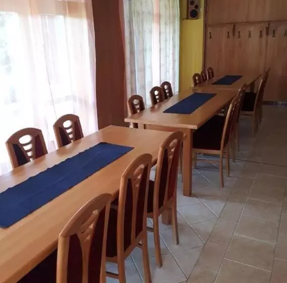 Aamiaismajoitus (B&B) Tüttös Vendéghàz