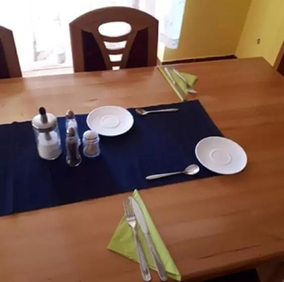 Aamiaismajoitus (B&B) Tüttös Vendéghàz