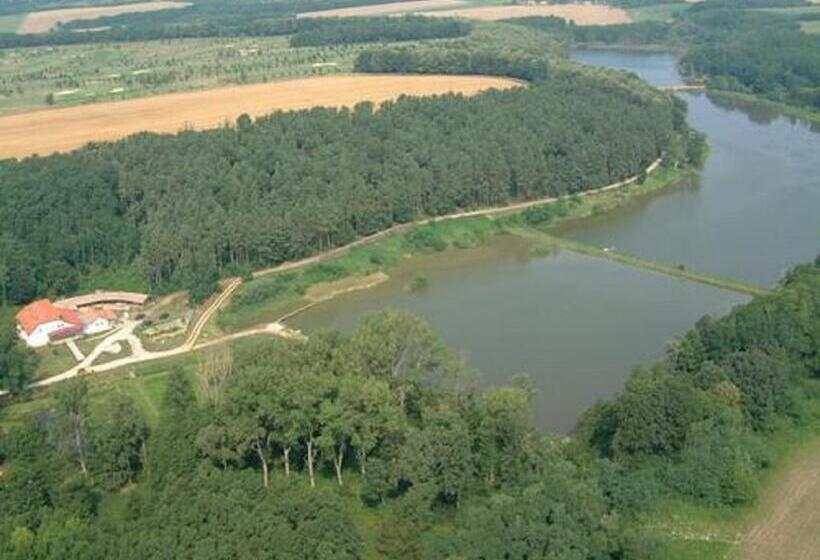 Bed and Breakfast Tüttös Vendéghàz