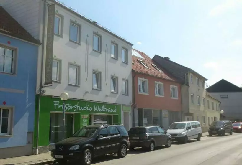 Aamiaismajoitus (B&B) Wohlfühlwelt Riegler