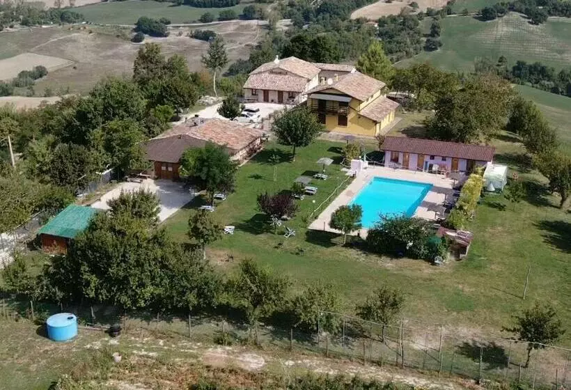 Hotelli Agriturismo Ca Pierello
