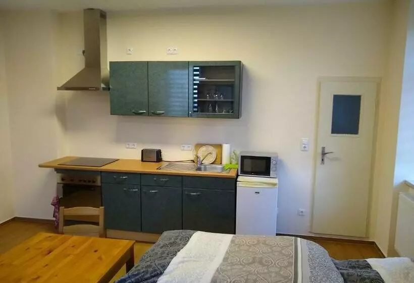 ホテル Ferienwohnung Schleich