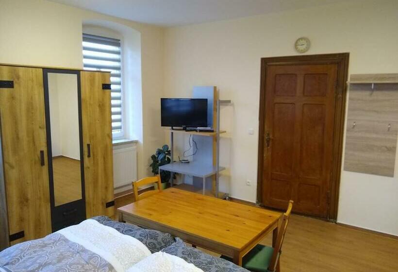 Отель Ferienwohnung Schleich