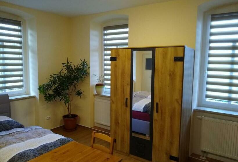 Отель Ferienwohnung Schleich