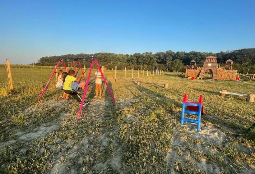 בית מלון כפרי Hobby Land Ranch Horse S Barn Guesthouse