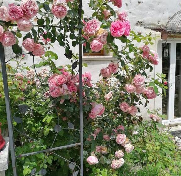 فندق Hôtellerie Jardiniers Gourmands