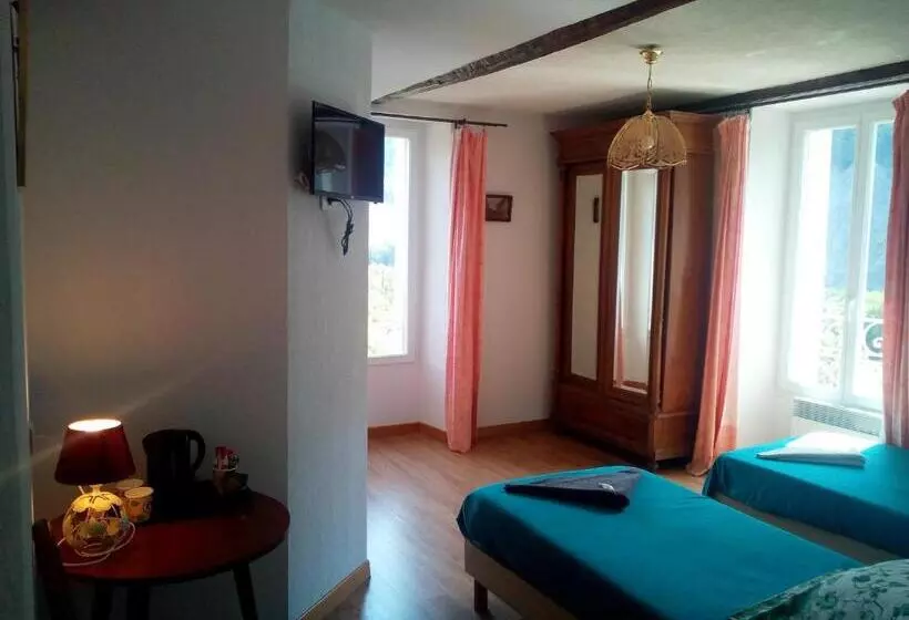 Hotelli Le Relais Des Cavaliers