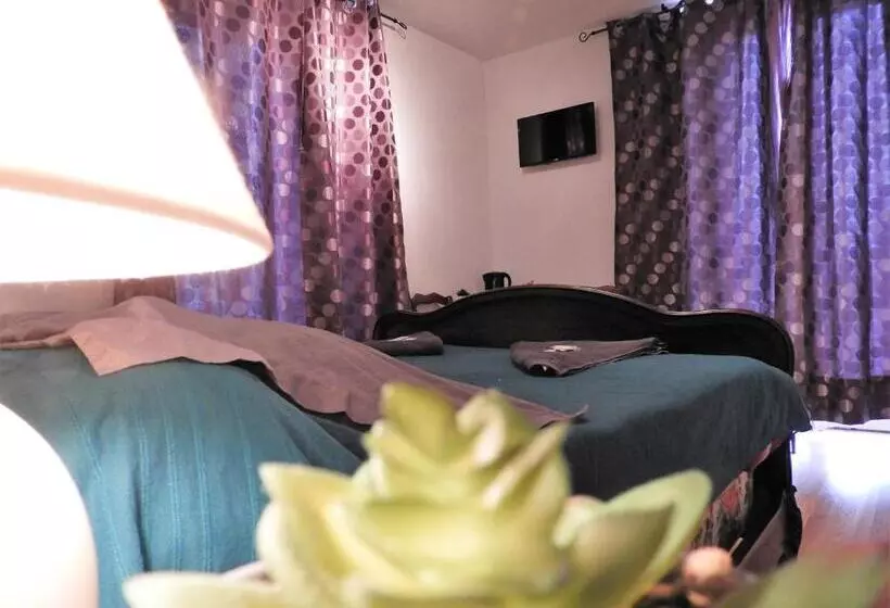 Hotelli Le Relais Des Cavaliers