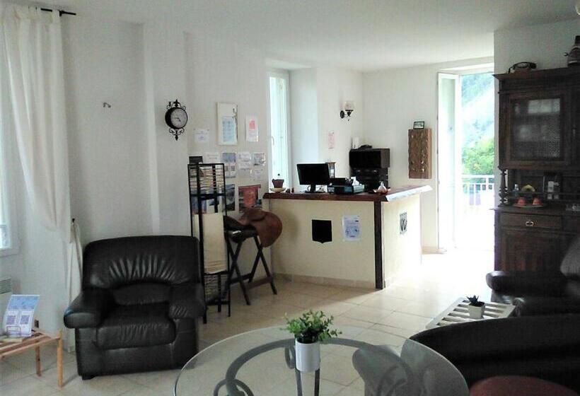 ホテル Le Relais Des Cavaliers