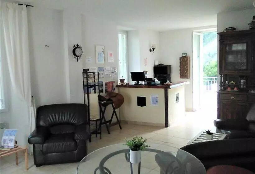 Hotelli Le Relais Des Cavaliers