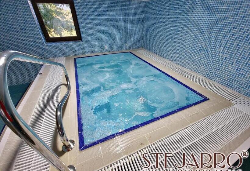 Hotel Stejarro Conac Moldovenesc