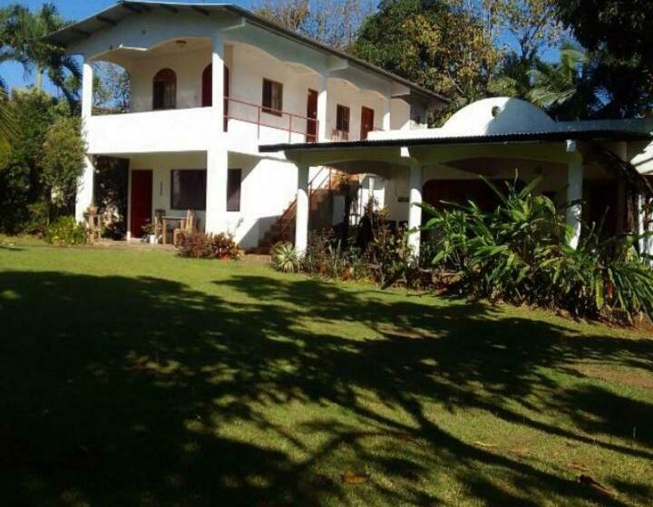 ペンション Hostal Y Restaurante Los Tecales