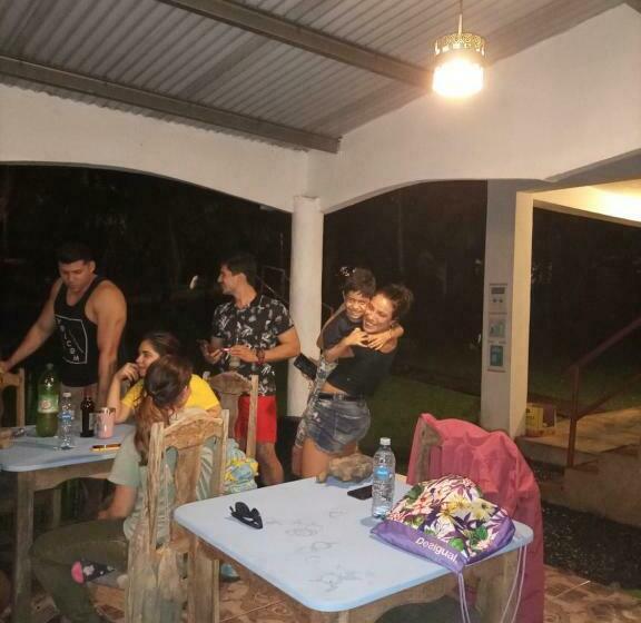 ペンション Hostal Y Restaurante Los Tecales