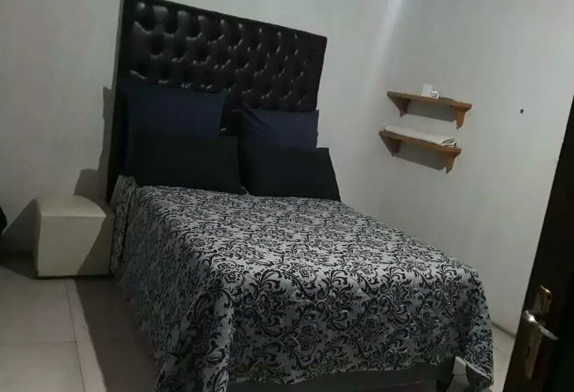 ペンション Lethabo Guest House