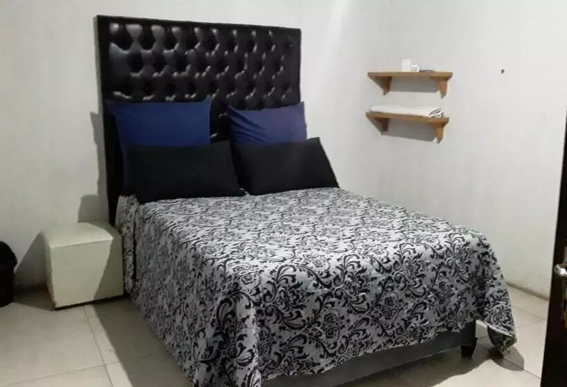 ペンション Lethabo Guest House