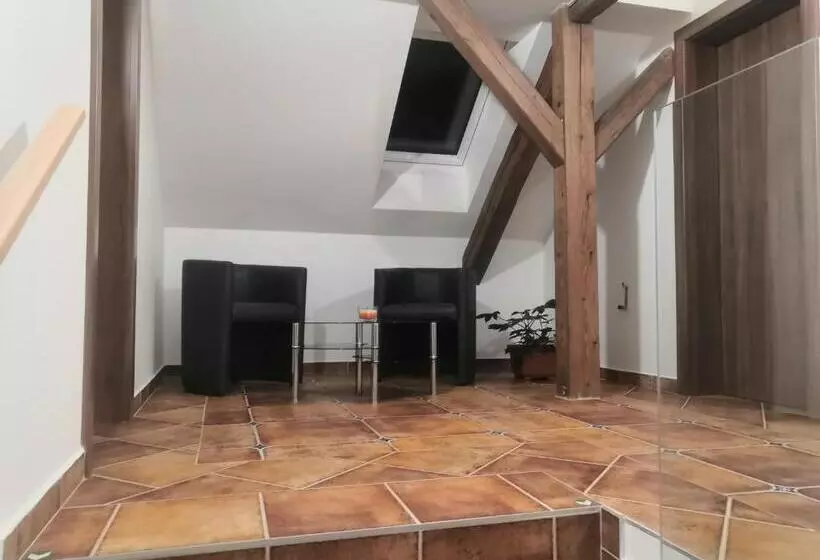 Majatalo Penzion Na Farmě