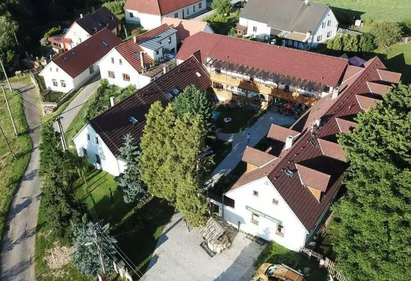 Majatalo Soukromá Rezidence Pohádková Usedlost Lovětín