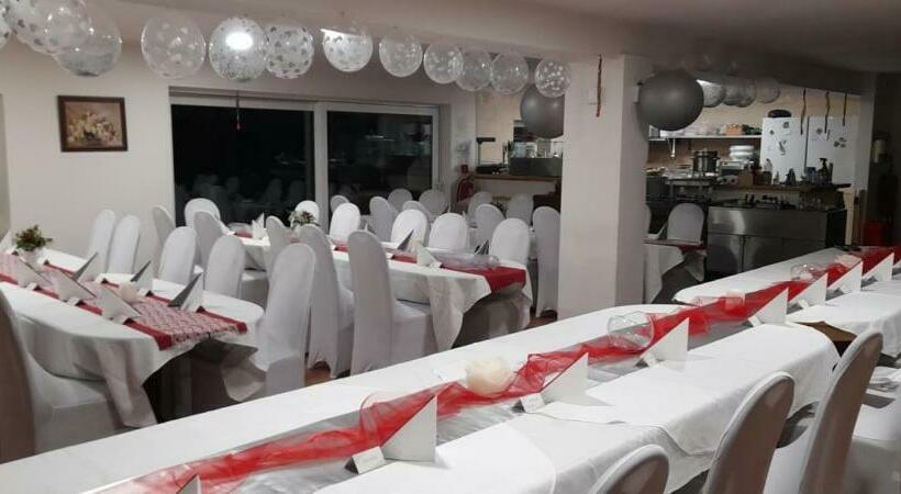 פנסיון Soukromá Rezidence Pohádková Usedlost Lovětín