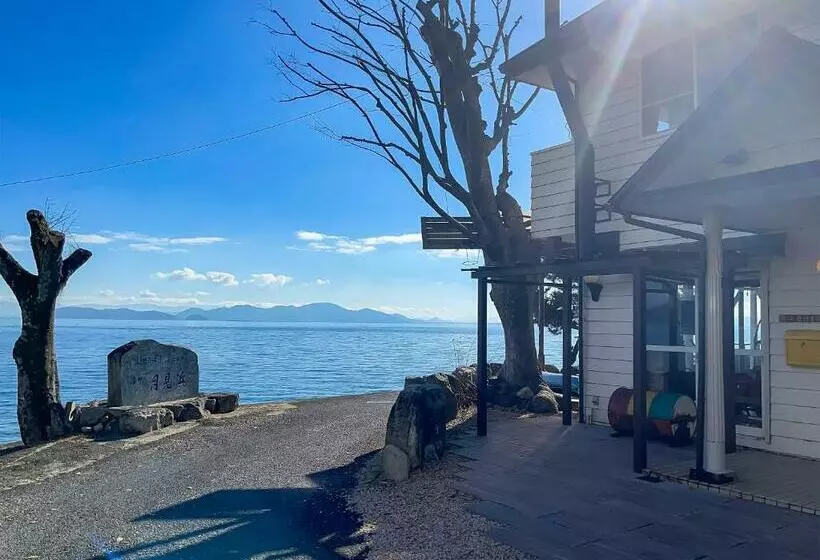 هاستل Biwa Lakeside Cottage B B Dylan