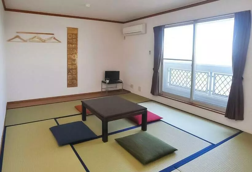 هاستل Biwa Lakeside Cottage B B Dylan
