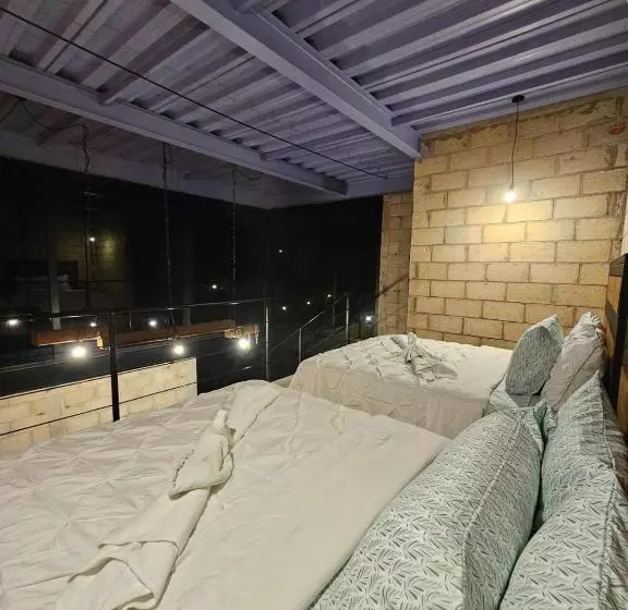 Retkeilymaja Saak Luúm Ruta Puuc